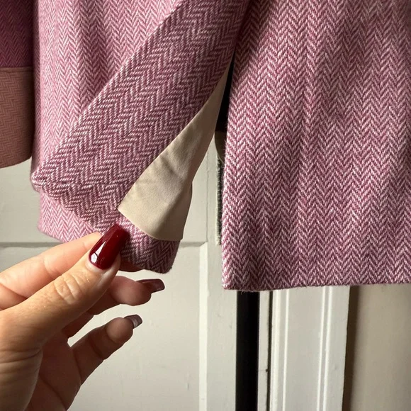 Cinq à Sept Lilac and Cream Blazer - Picture 11 of 13